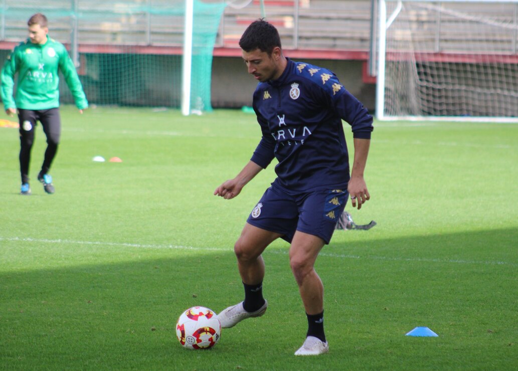 La plantilla de la Cultural y Deportiva Leonesa, durante una de las sesiones de entrenamiento de esta semana (2)