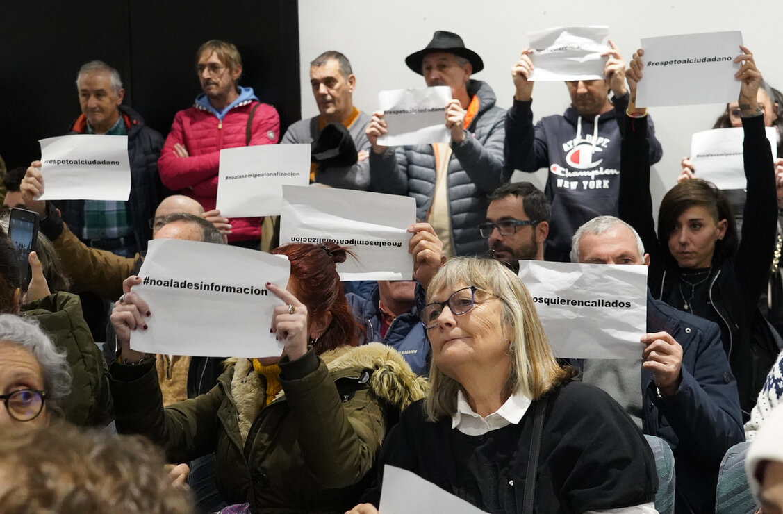 Pleno ordinario en el Ayuntamiento de Ponferrada