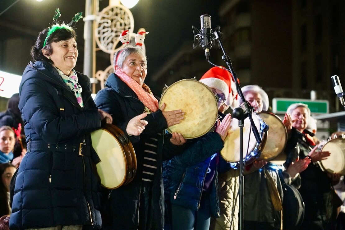 La capital enciende su Navidad “más espectacular de los últimos años” con 1,7 millones de luces repartidas en casi un centenar de calles