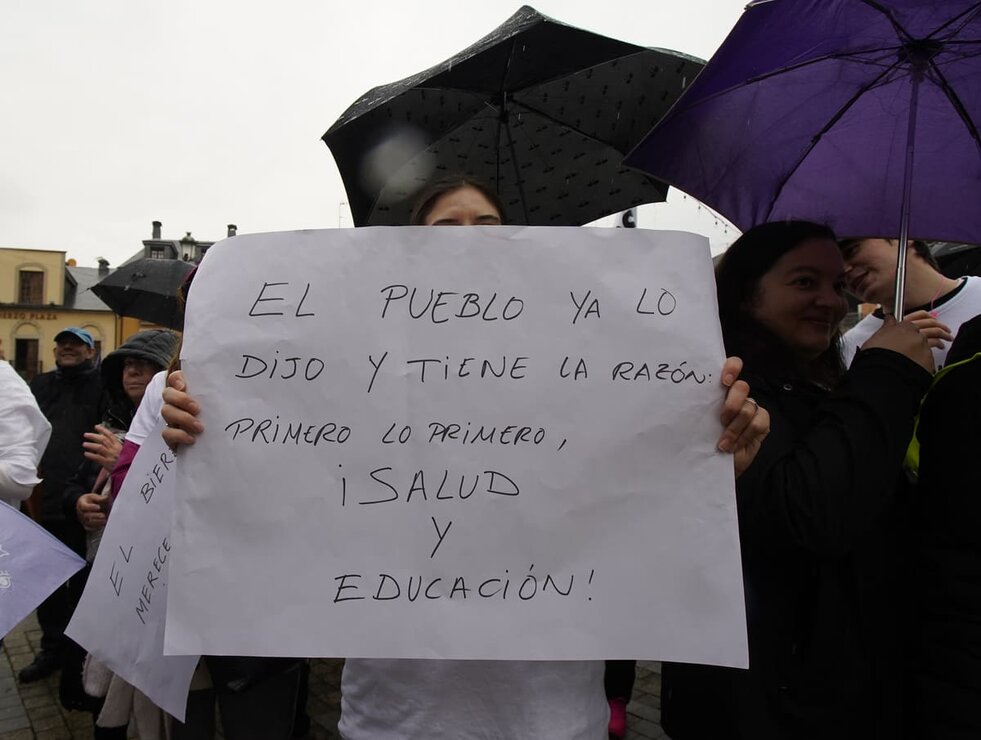 El Bierzo sale a la calle en defensa de la sanidad. 15.000 personas rechazan la actual situación sanitaria en la comarca (3)