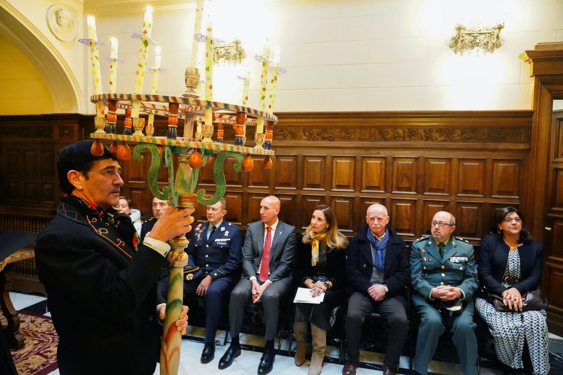 Recreación del tradicional canto del Ramo de Navidad organizado por el Museo de la Emigración Leonesa (6)