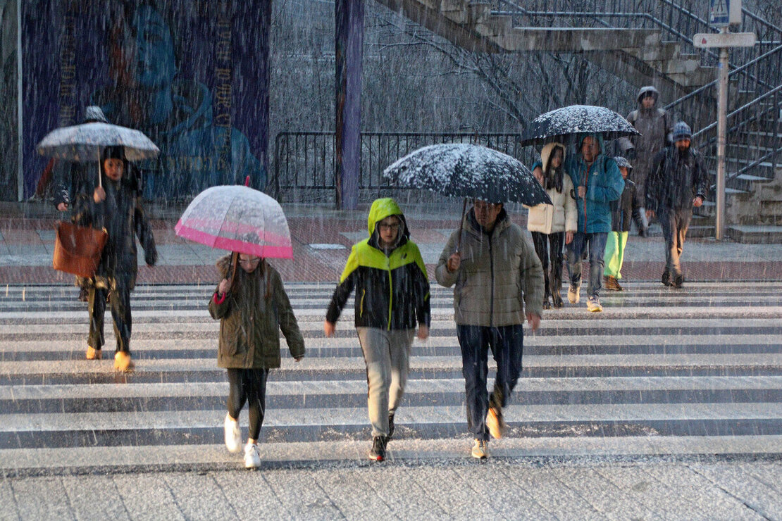 Nieva sobre la capital eonesa