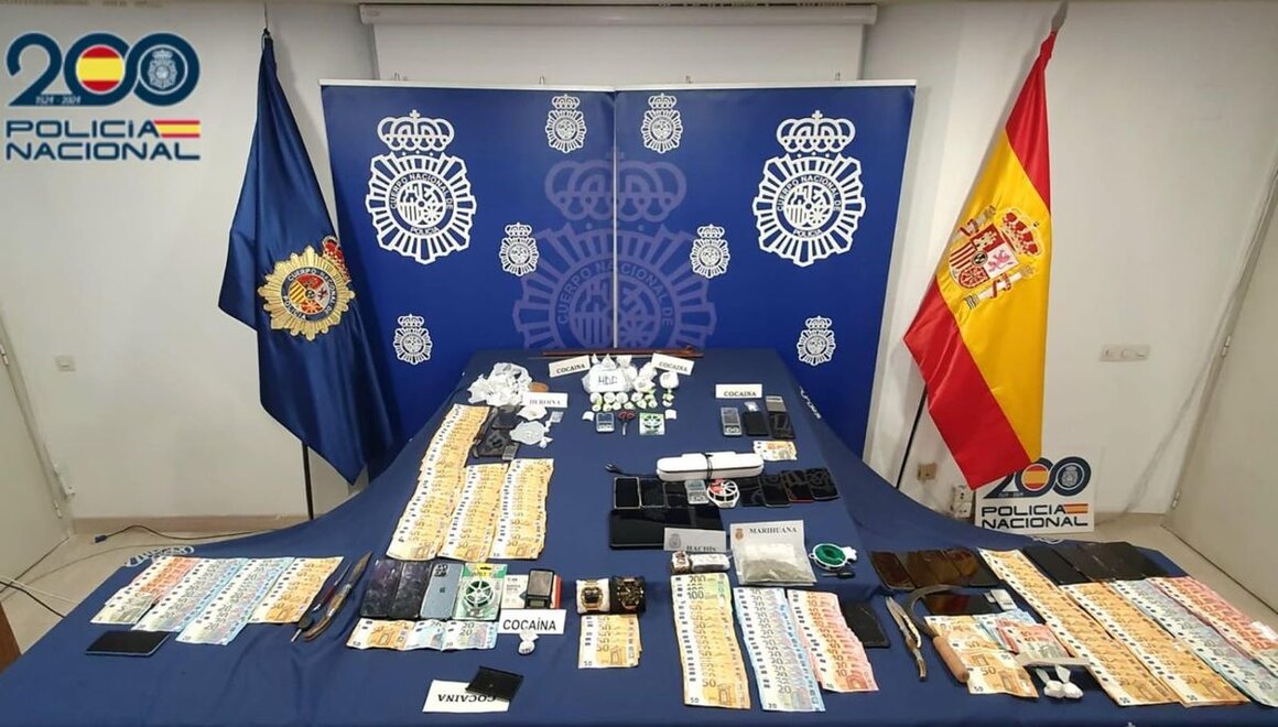 Diecinueve detenidos en una operación antidroga en Palencia y Segovia tras intervenir 2,5 kilos de cocaína y 45.000 euros.