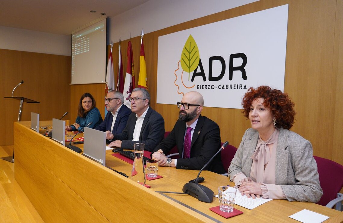 El secretario general de Reto Demográfico, Francisco Boya, acude a las Jornadas Bierzo 2030 Cubillos del Sil (León), organizadas por el Consejo Comarcal del Bierzo