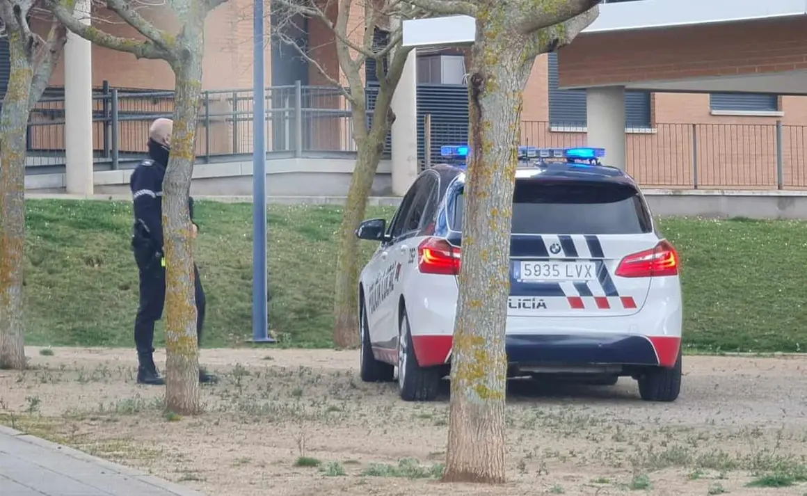 La zona norte de León, la ubicada en el límite de Carbajal de la Legua y junto a uno de los más importantes centros deportivos de la ciudad, se encuentra "bajo vigilancia" por la posible llegada de clanes mercheros.