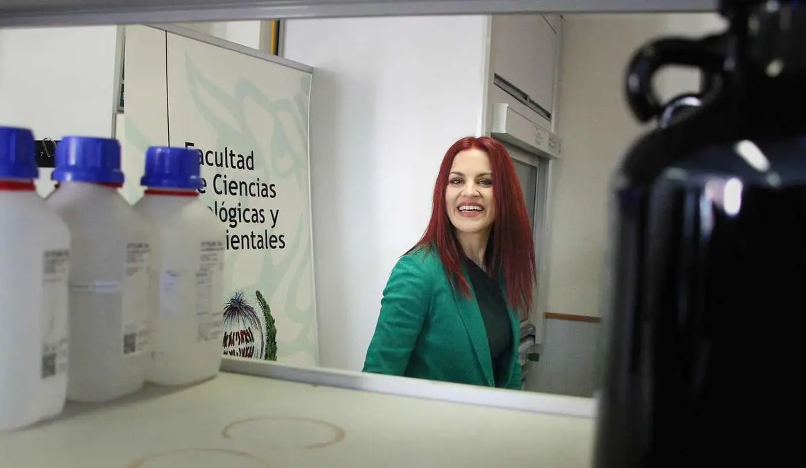 La investigadora y miembro de la reserva de astronautas de la Agencia Espacial Europea (ESA) visita la Universidad de León y participa en una charla abierta al público en el salón de actos de la Escuela de Ingenierías. Fotos: Peio García | Heraldo