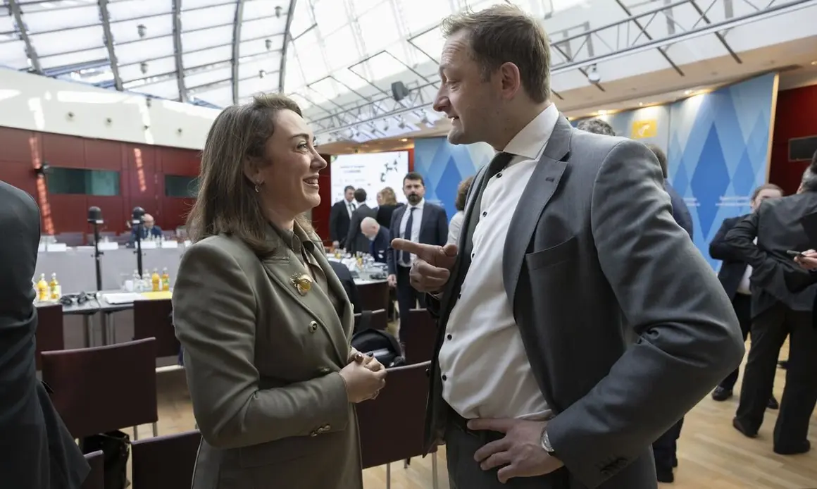 La consejera de Agricultura, Ganadería y Desarrollo Rural, María González Corral, en la reunión Agriregions en Bruselas.