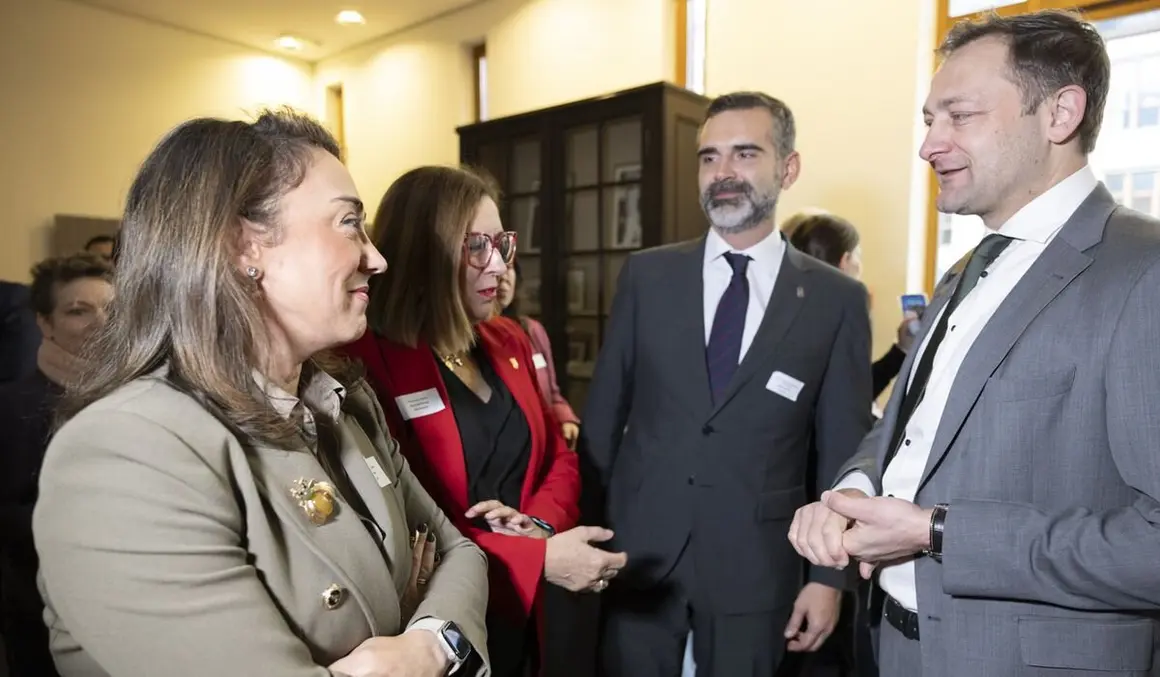 La consejera de Agricultura, Ganadería y Desarrollo Rural, María González Corral, en la reunión Agriregions en Bruselas.