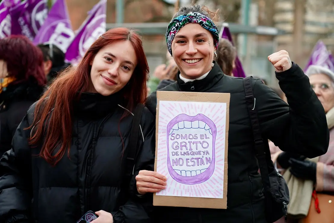 Manifestación convocada por la Comisión 8M de León en la que participa la vicesecretaria general del PSOE de Castilla y León, Nuria Rubio, y la secretaria de Igualdad del PSOE de Castilla y León, Lorena del Valle entre otras autoridades