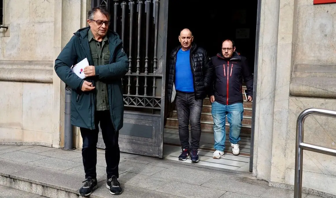 Los sindicatos convocantes de la manifestación por el futuro de León, CCOO, UGT, USO y CGT, informan sobre las cuestiones abordadas en una reunión previa con la Subdelegación del Gobierno en León