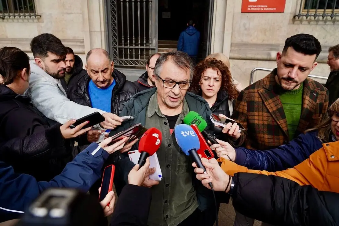 Los sindicatos convocantes de la manifestación por el futuro de León, CCOO, UGT, USO y CGT, informan sobre las cuestiones abordadas en una reunión previa con la Subdelegación del Gobierno en León