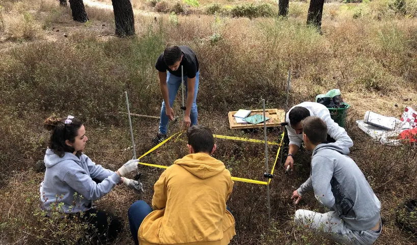 Iniciativa educativa ‘De la Naturaleza a la Tecnología: La Ingeniería Forestal en Acción’, organizada por la Escuela de Ingeniería Agraria y Forestal del campus de Ponferrada de la Universidad de León, a través del grupo de innovación docente Biersoft