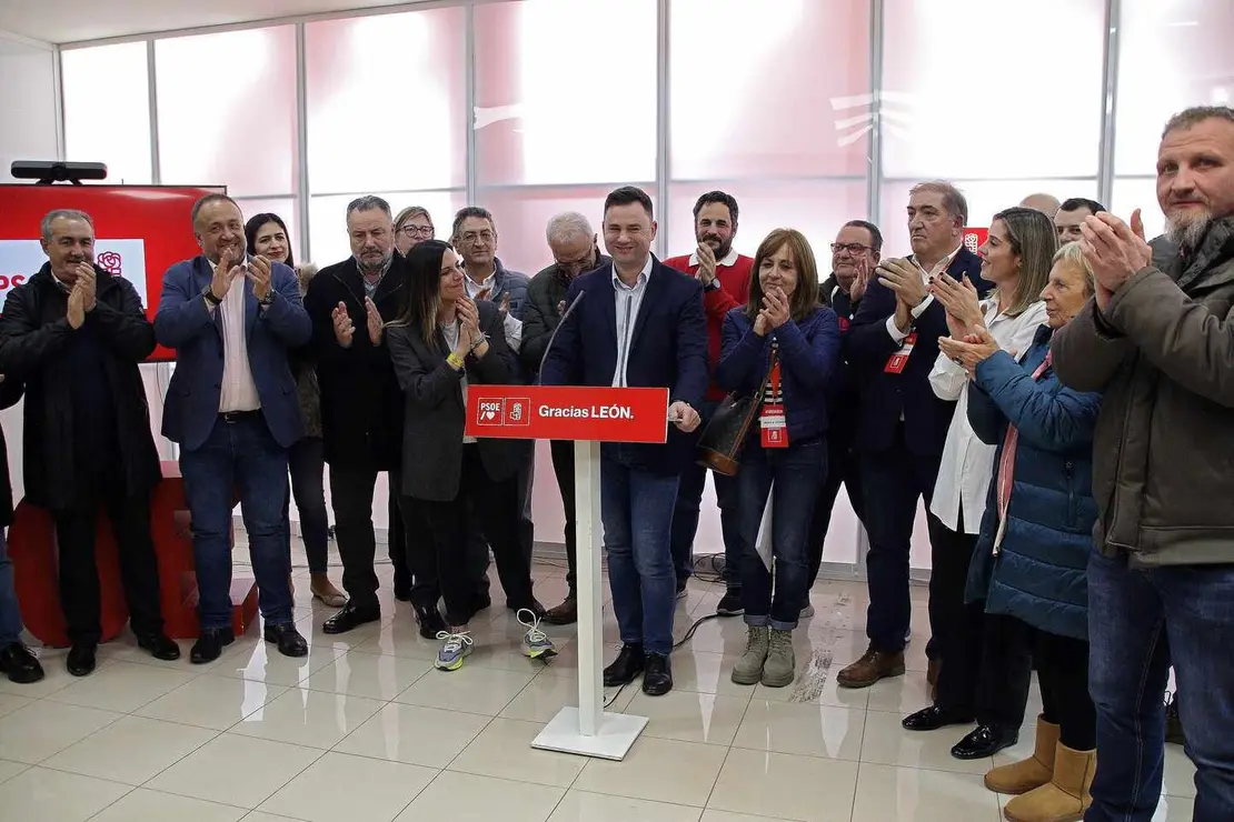 Javier Alfonso Cendón gana con amplio margen las primarias del PSOE de León