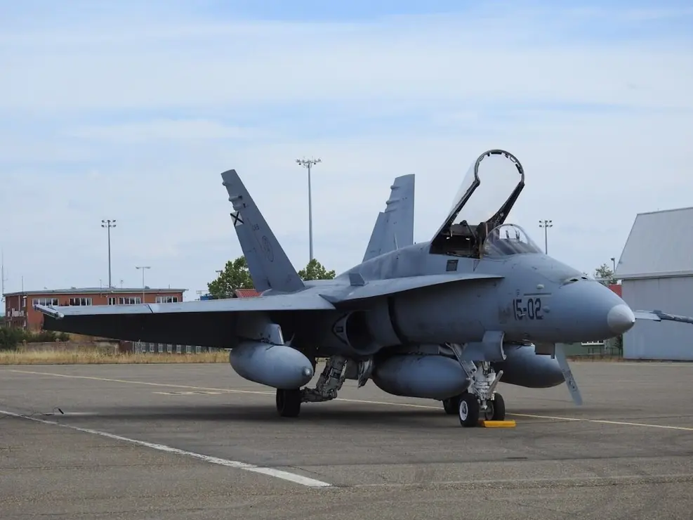 F18 Virgen del Camino 122