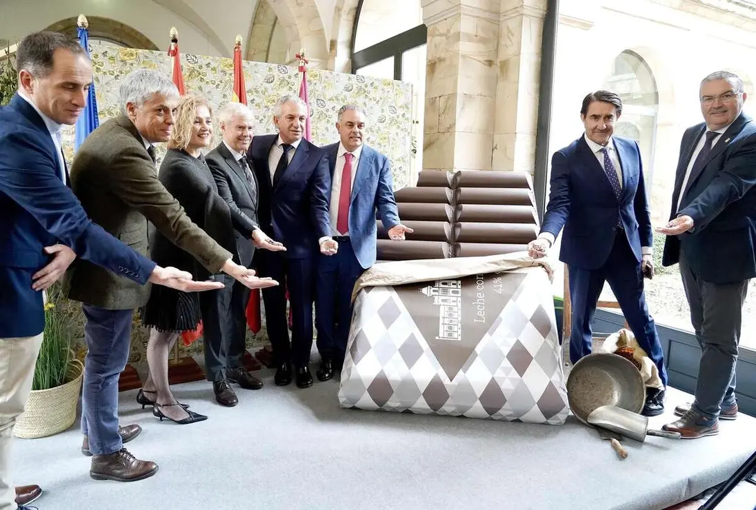 El Salón Internacional del Chocolate de Astorga reúne este fin de semana a una veintena de expositores y ofrece charlas, catas y demostraciones gratuitas. Fotos: Campillo