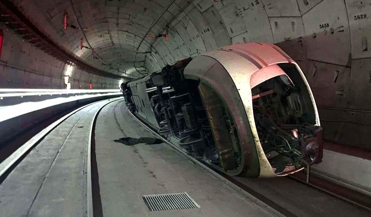 Interrumpida la circulación de trenes en el túnel de AVE que une las estaciones de Atocha y Chamartín.