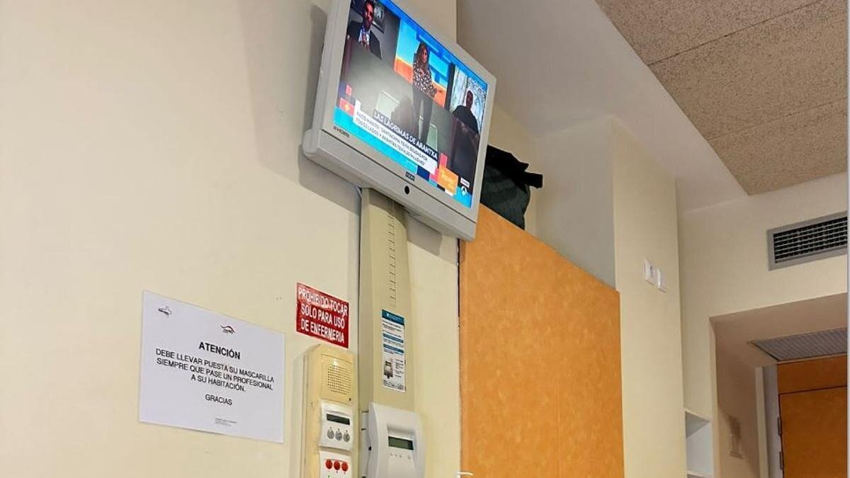 PSOE y UPL piden televisión gratis en los hospitales de la Comunidad