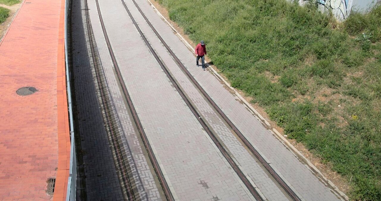 Imagen del tramo urbano de Feve en León capital. Foto: Campillo