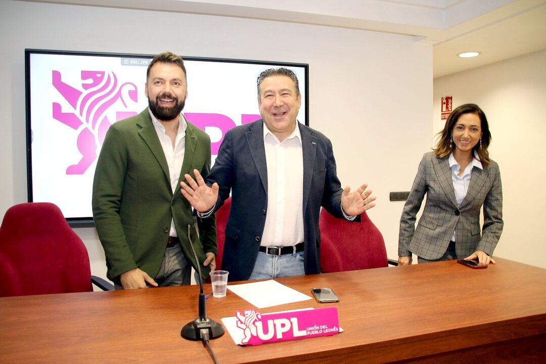 Representantes de UPL durante la rueda de prensa de este viernes en León capital. Foto: Campillo