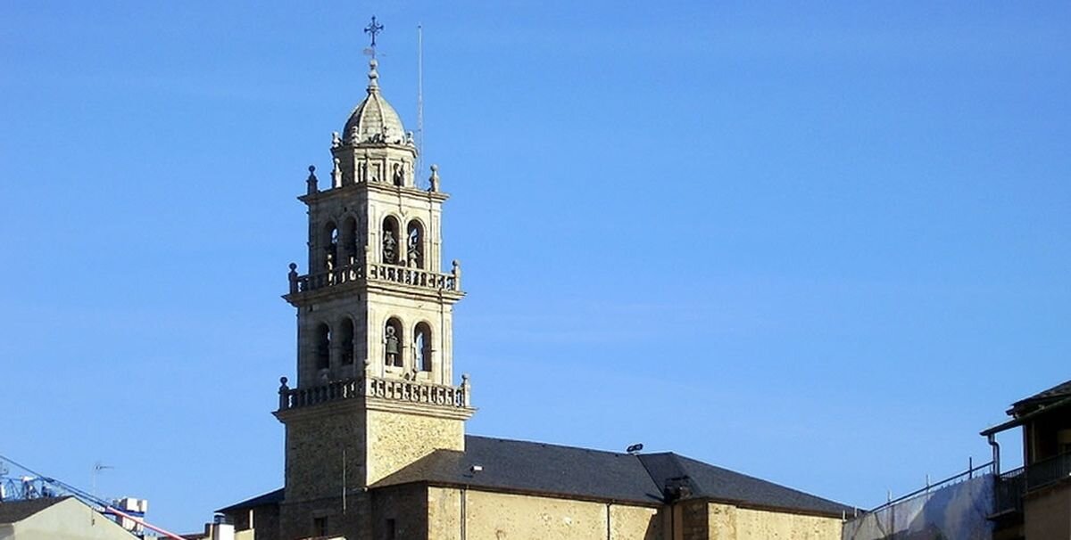 La Comisión Territorial de Patrimonio de León dio su visto bueno al proyecto para la remodelación de la torre de la basílica de la Encina de Ponferrada, donde se pretende habilitar un mirador.