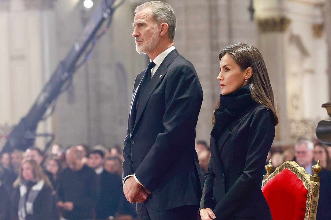 Los reyes, durante la misa celebrada en Valencia por las víctimas de la DANA.