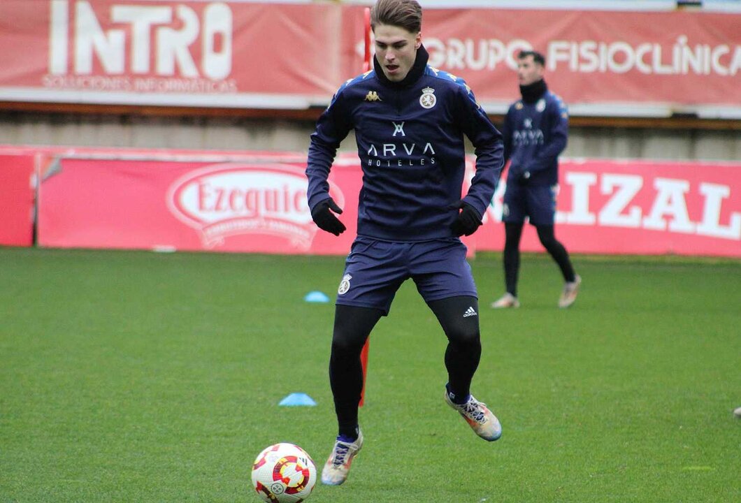 La plantilla de la Cultural y Deportiva Leonesa, durante uno de los últimos entrenamientos de esta semana.