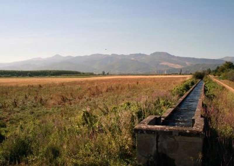 Los municipios de Ponferrada, Carracedelo y Camponaraya afectados por el proceso de concentración parcelaria de la zona regable del Canal Bajo del Bierzo.