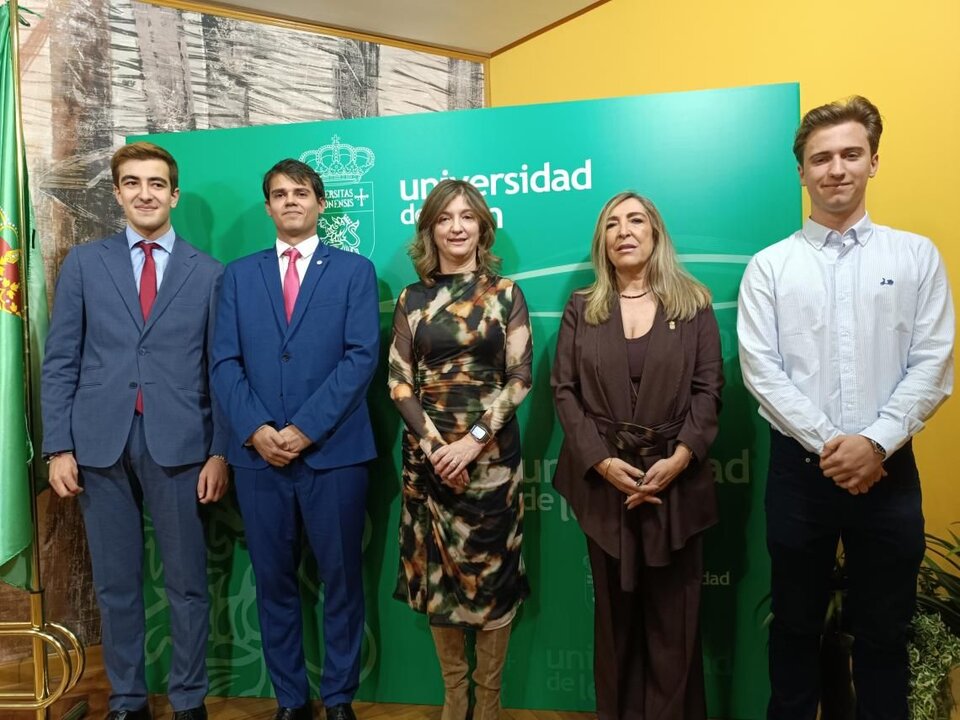 El egresado en Ingeniería Aeroespacial y estudiante del máster en Ingeniería Aeronáutica, Gonzalo Rivera Cueva, es el nuevo presidente de la Junta de Estudiantes de la Universidad de León.