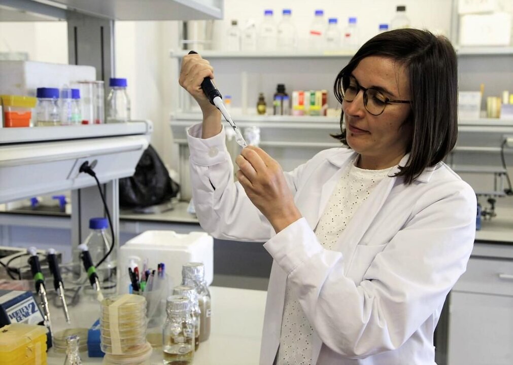 La investigadora berciana del Instituto de Biología Funcional y Genómica (IBFG), Cristina Viéitez.