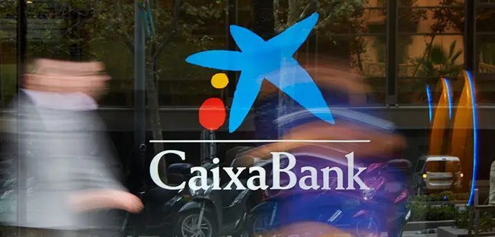 CaixaBank gana un récord de 5.787 millones en el último año.