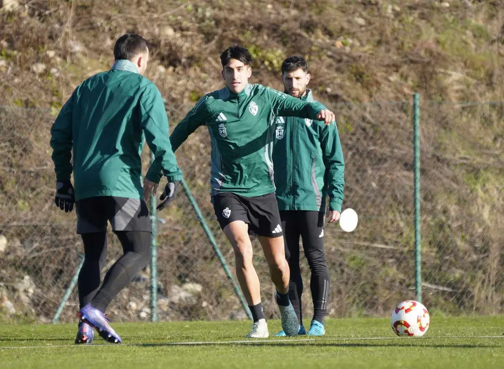 La plantilla de la Ponferradina, durante uno de los entrenamientos de esta semana.