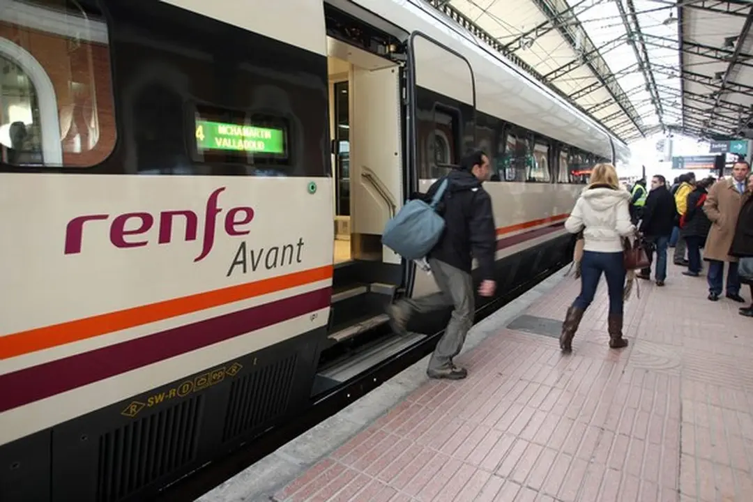 Renfe supera los 3,7 millones de viajeros en los Avant de Castilla y León en 2024, un 6,8% más.