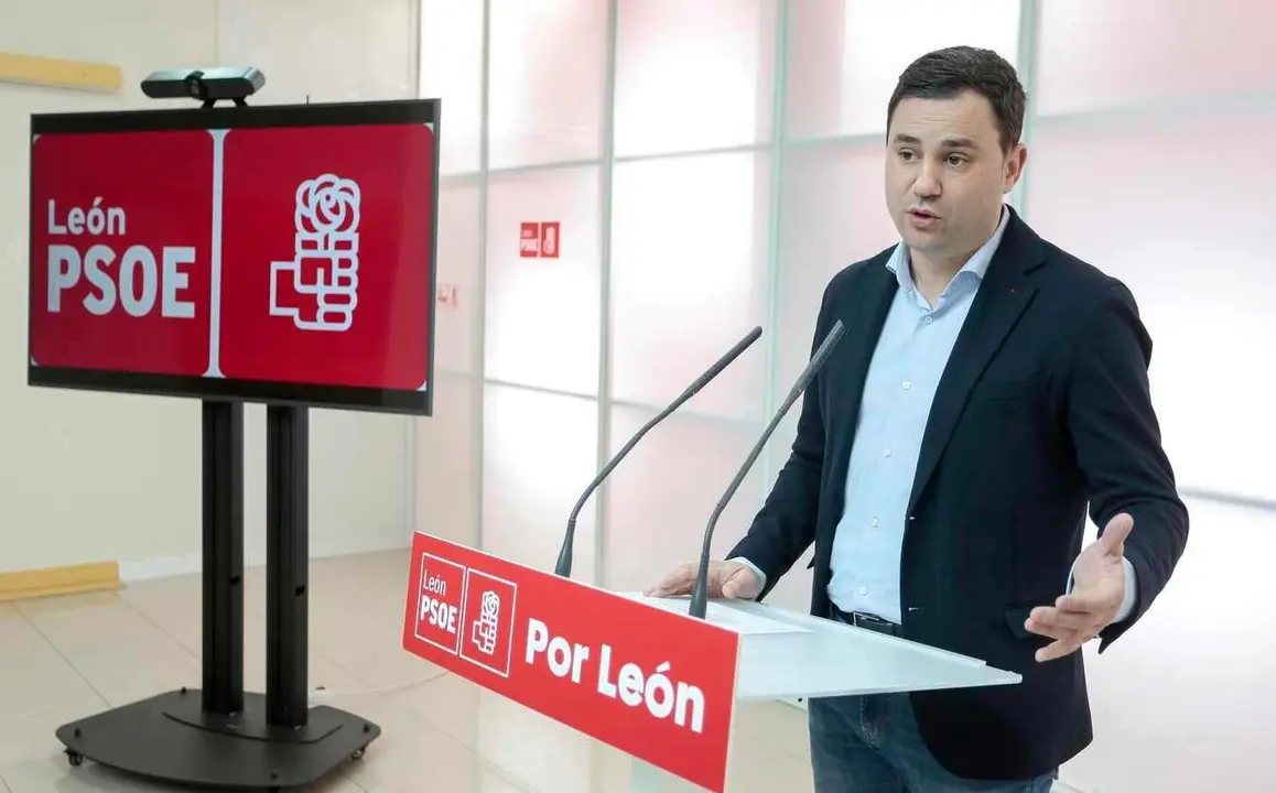 El secretario general del PSOE de León y diputado nacional, Javier Alfonso Cendón.