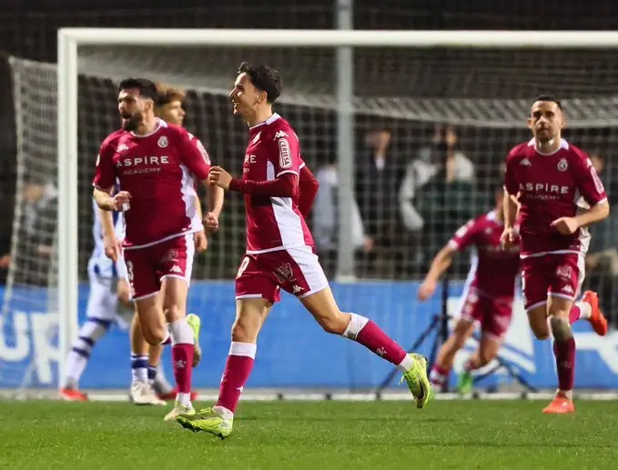 Luis Chacón celebra su segundo gol ante la Real Sociedad B.