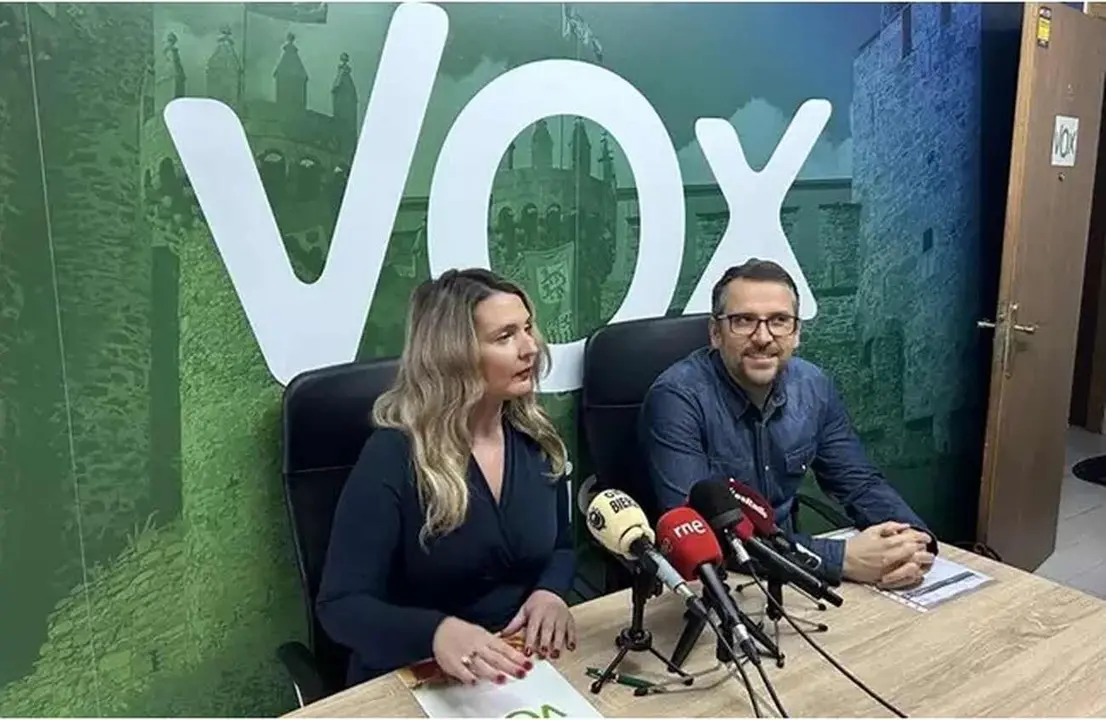 El Grupo Municipal de Vox en el Ayuntamiento de Ponferrada ha descartado "cualquier acercamiento" al Partido Popular de la capital berciana, tras su negativa a conformar un nuevo Gobierno "de derechas".