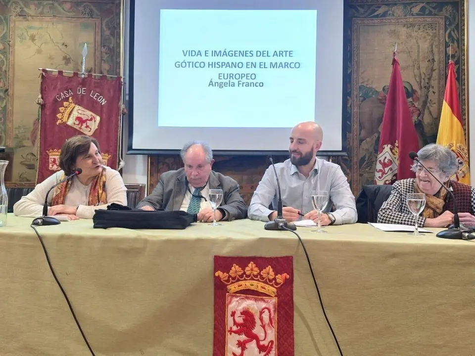 La Casa de León en Madrid acoge la obra de la leonesa Ángela Franco Mata.