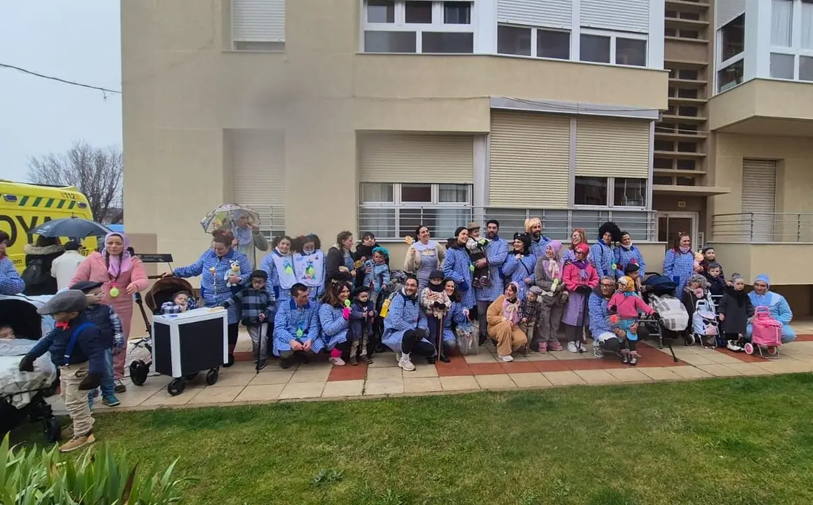 El Grupo del Centro Infantil Garabatos en la cabalgata de San Andrés.