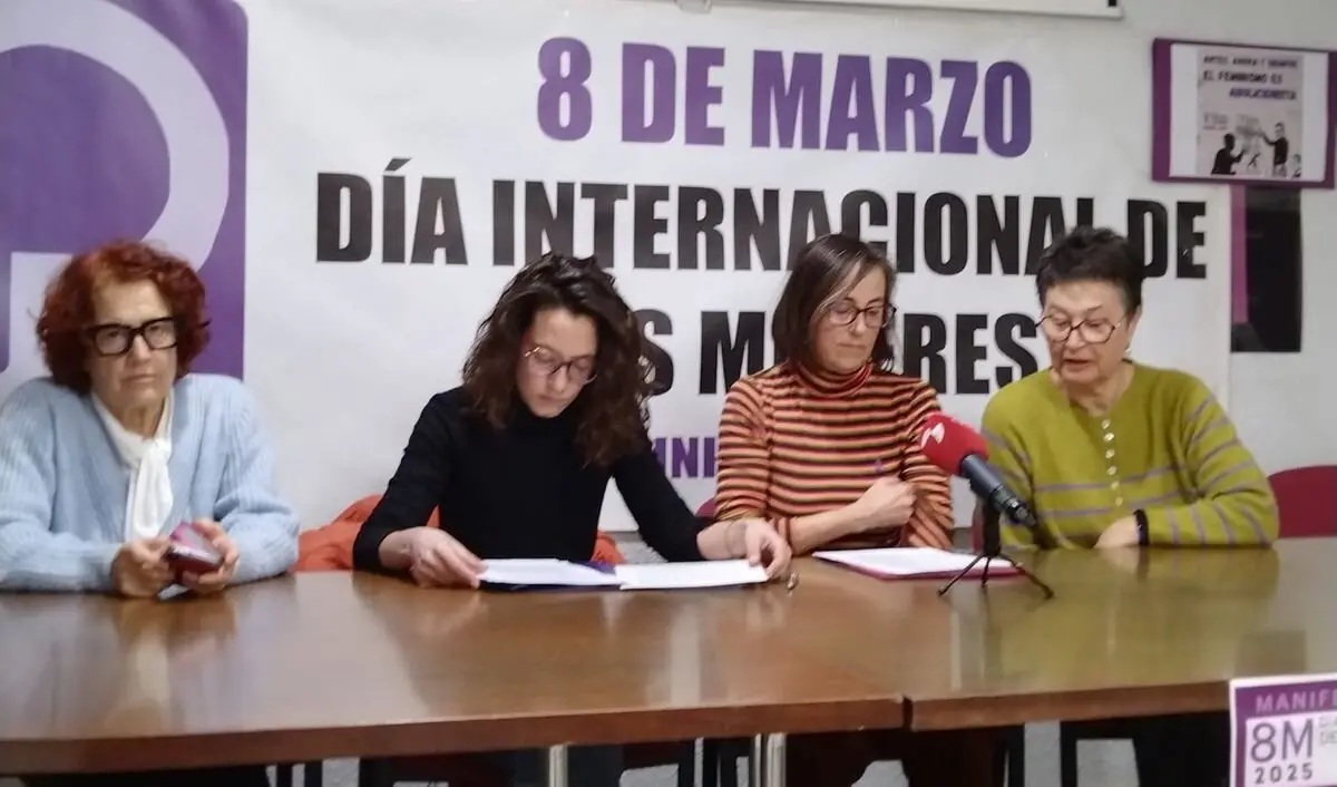 Rueda de prensa del Movimiento Feminista de León.