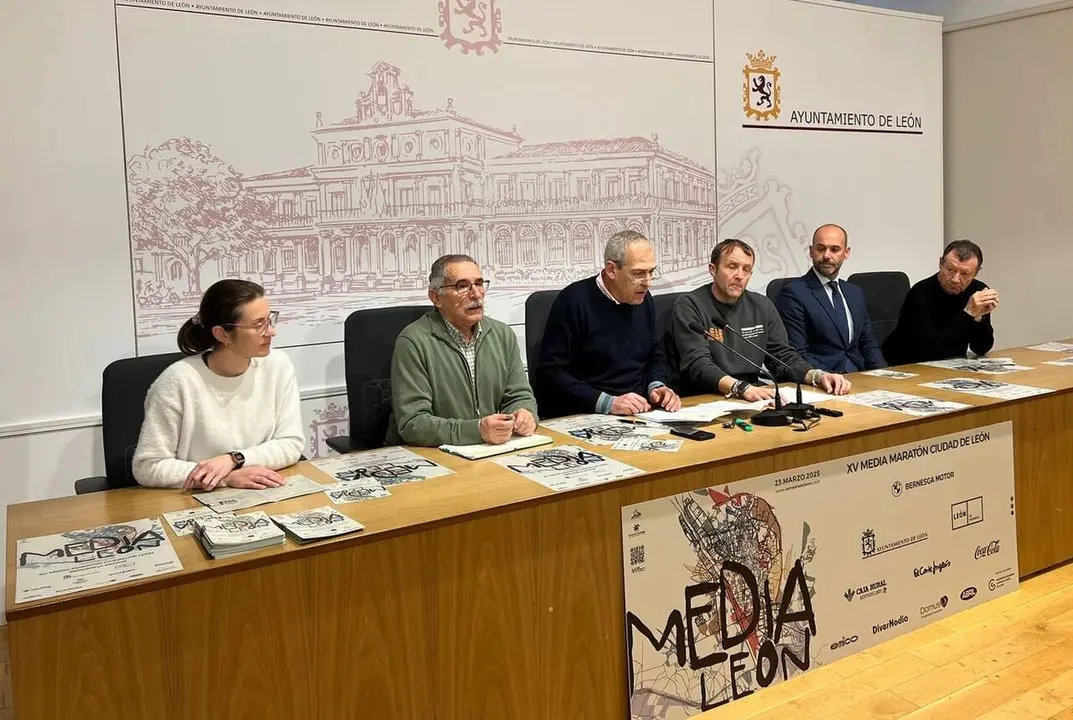 Acto de presentación de la XV Media Maratón Bernesga Motor.