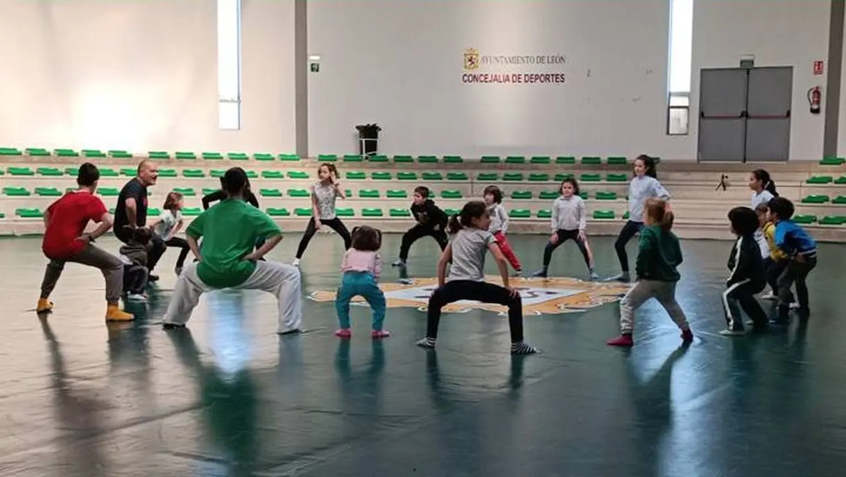 Nuevo fin de semana lúdico de las Escuelas de Deportivas con escenas de acción de Kung Fu y Gimnasia Artística.