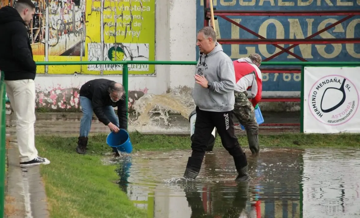 La Eragudina inundada el mismo día del partido.