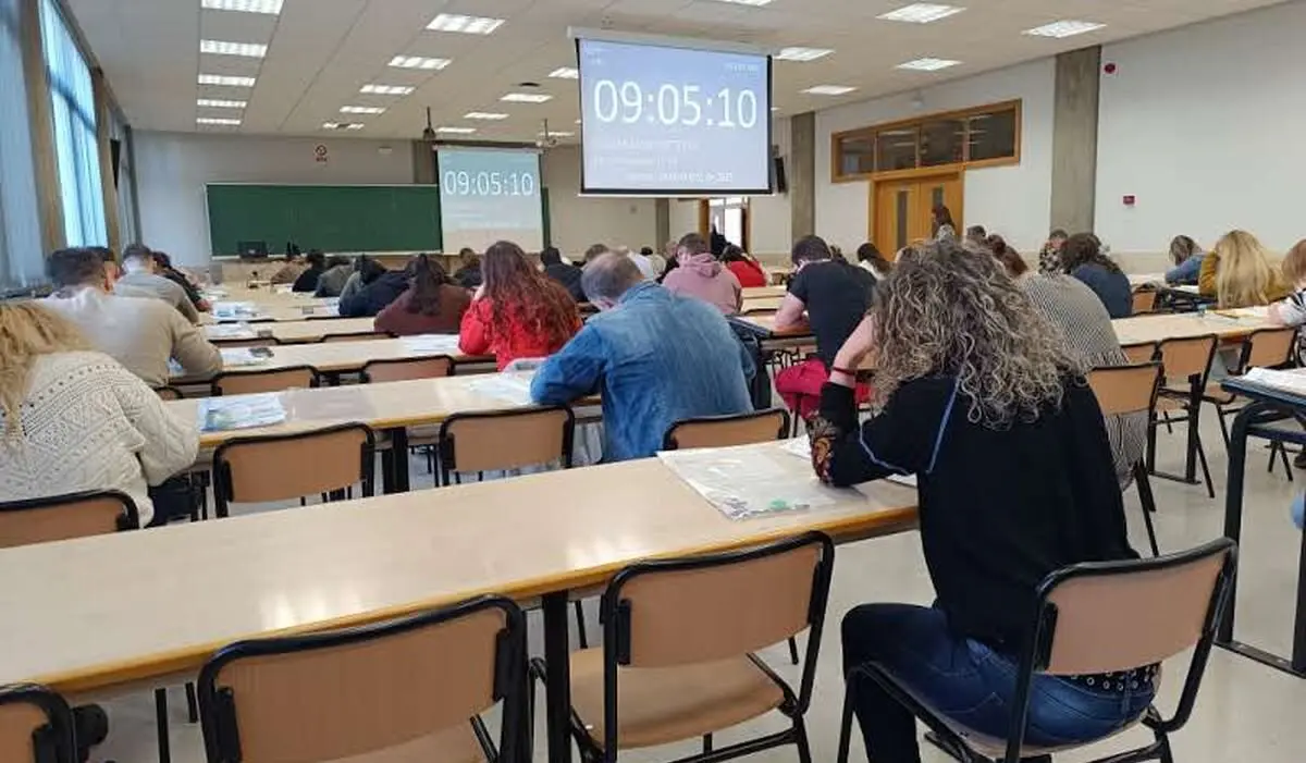 Más de un centenar de personas realiza las Pruebas de acceso a la universidad para mayores de 25 y de 45 años en la ULE.