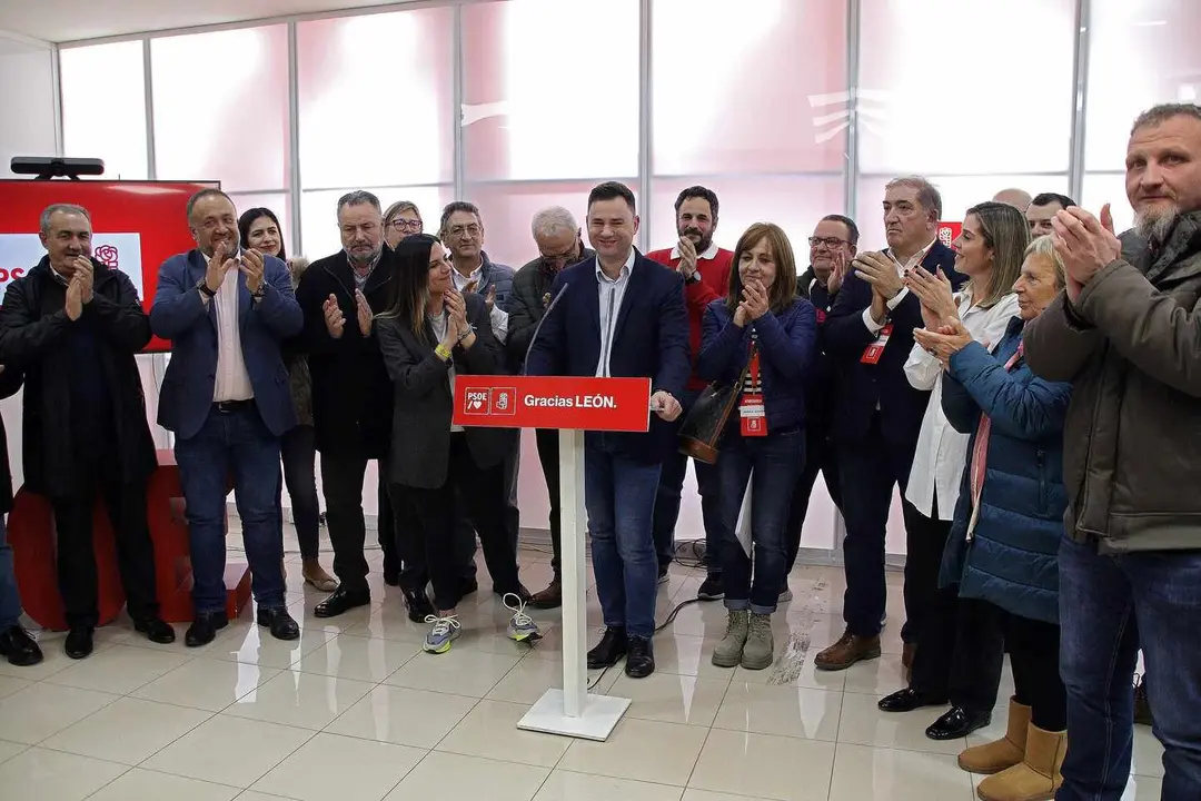 Javier Alfonso Cendón gana con amplio margen las primarias del PSOE de León