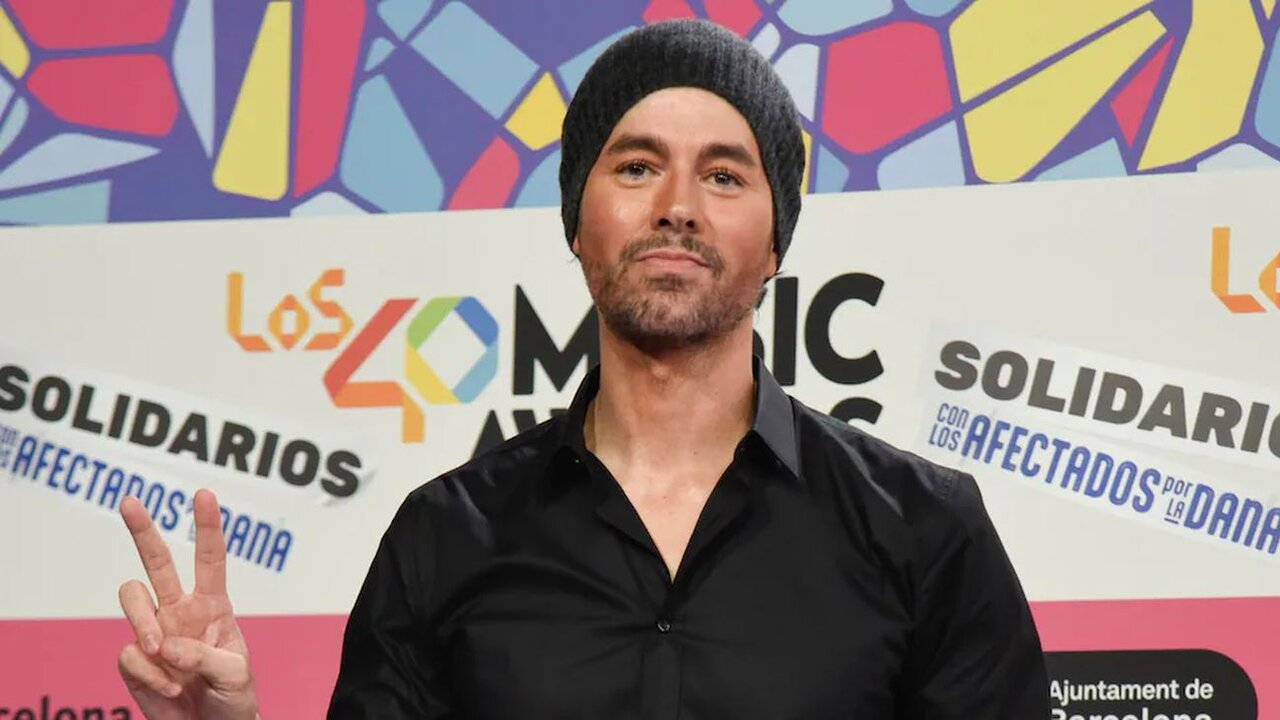 Enrique Iglesias.