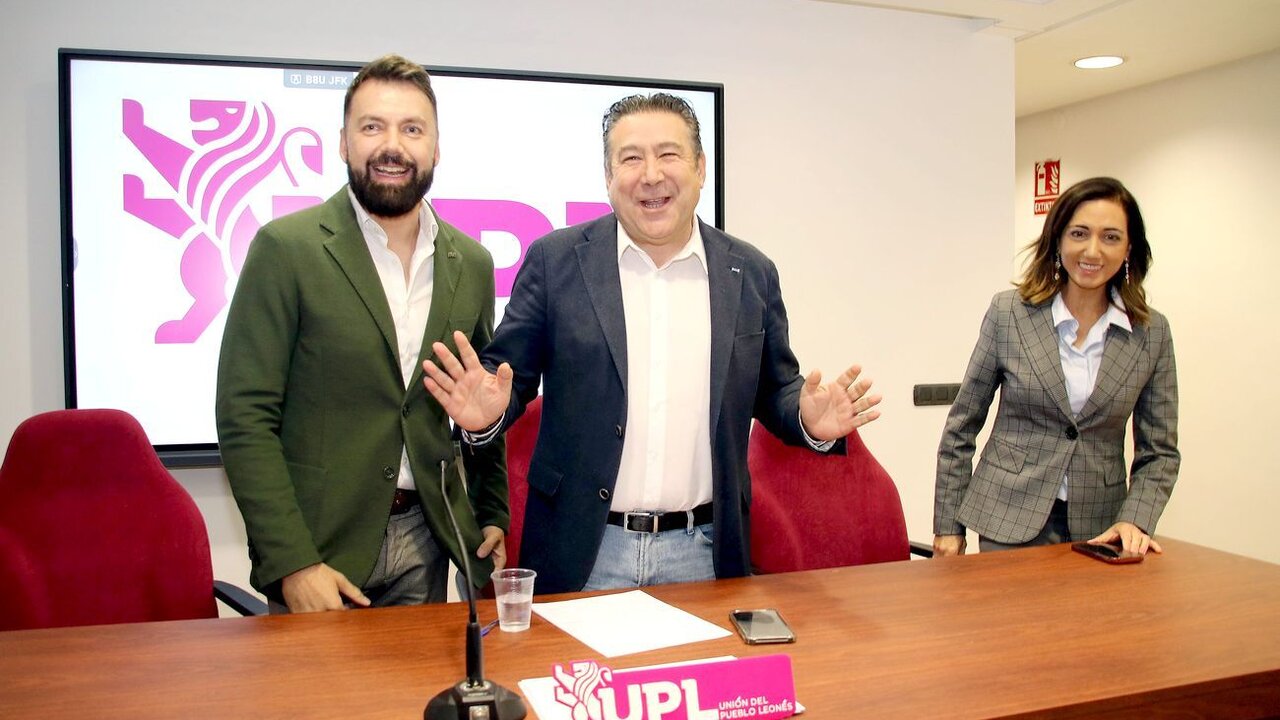 Representantes de UPL durante la rueda de prensa de este viernes en León capital. Foto: Campillo