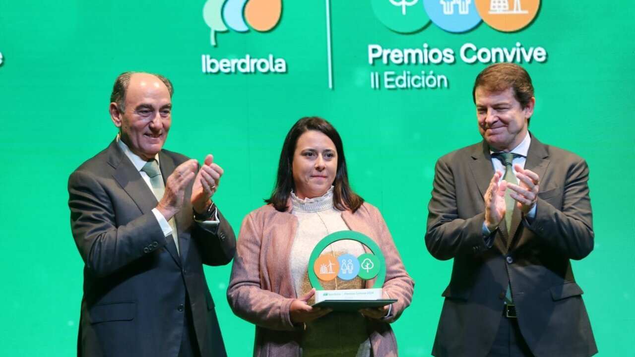 Iberdrola entrega sus II Premios Convive en la localidad palentina de Paredes de Nava.