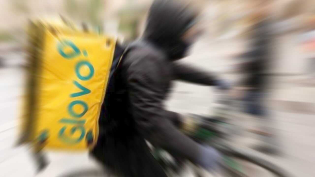 Glovo contratará en León a los más de 150 riders que reparten en diferentes puntos de la provincia.