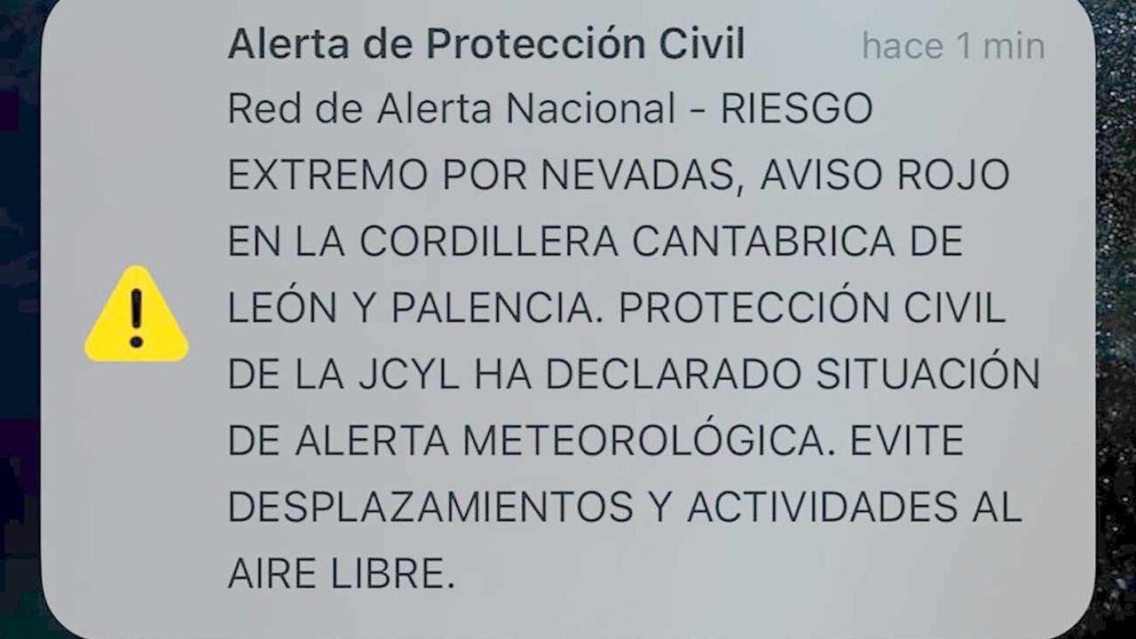 La Junta de Castilla y León ha enviado una alerta a los móviles de León y Palencia por “riesgo extremo” de nevadas a través del sistema ES-ALERT ante la activación del aviso rojo.