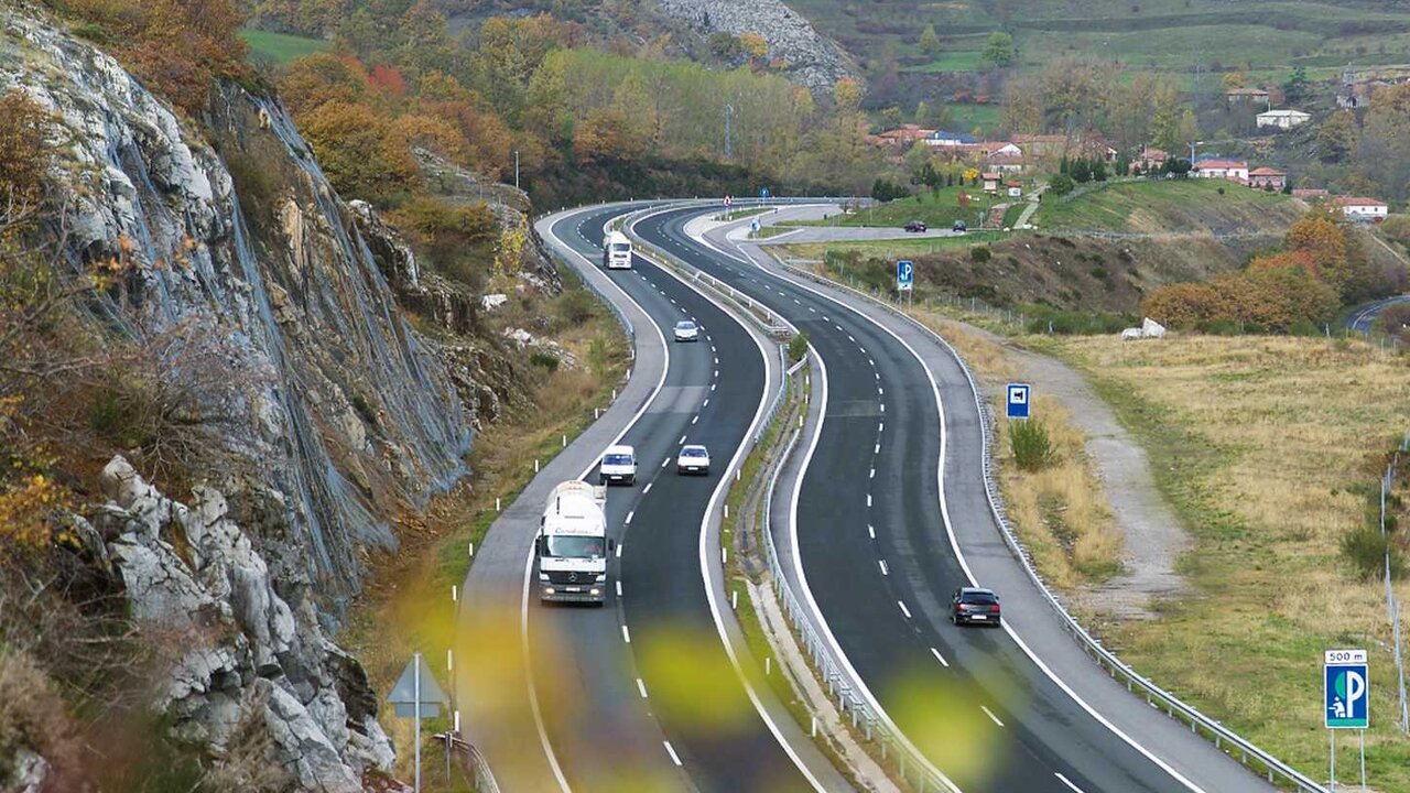 Imagen de la autopista del Huerna AP-66.