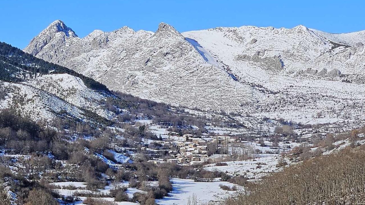 Los vecinos de Oville creen que la mina acabará con la riqueza paisajística de la zona.